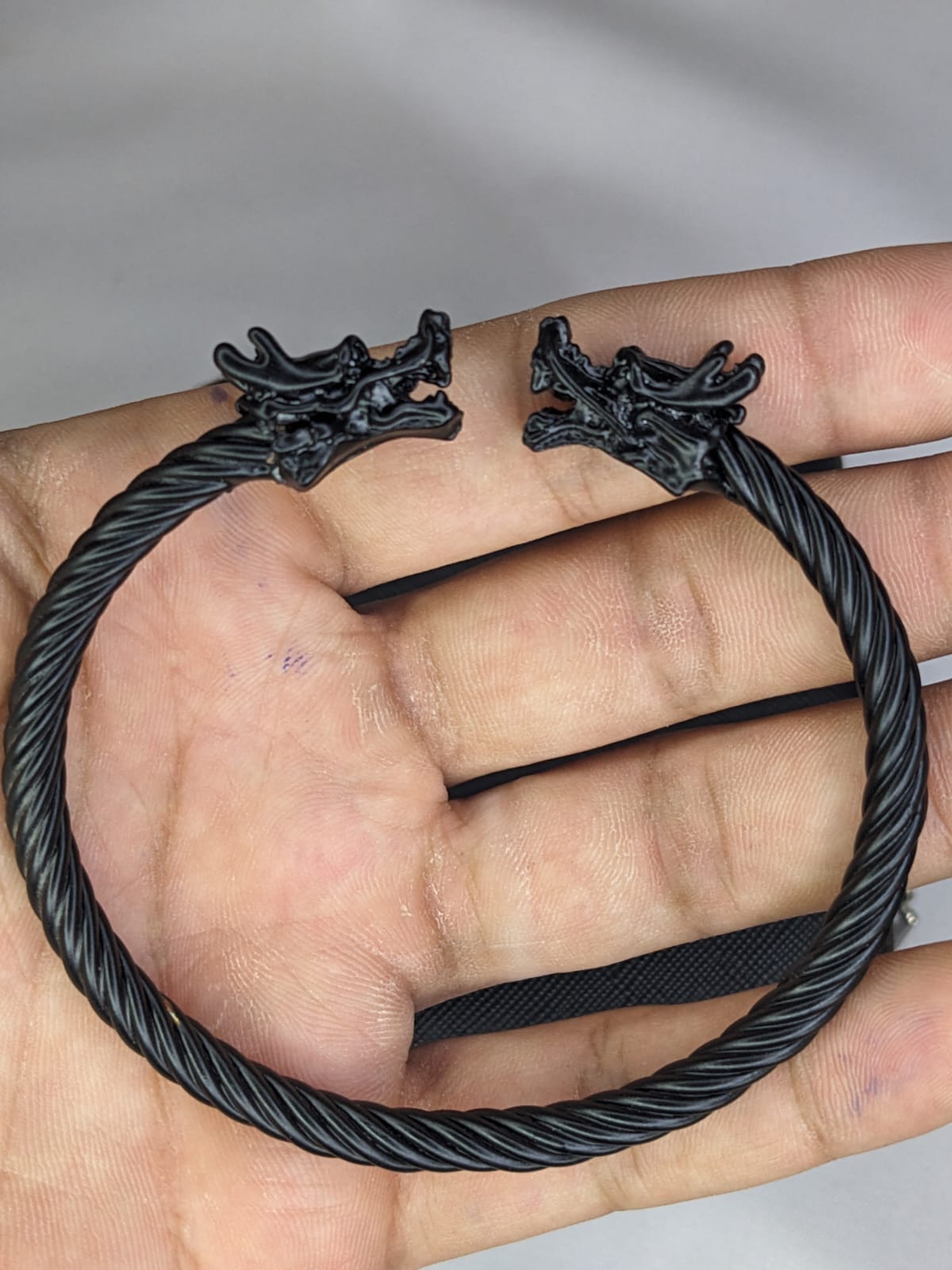 Dragon Kara Bangle – Black Edition