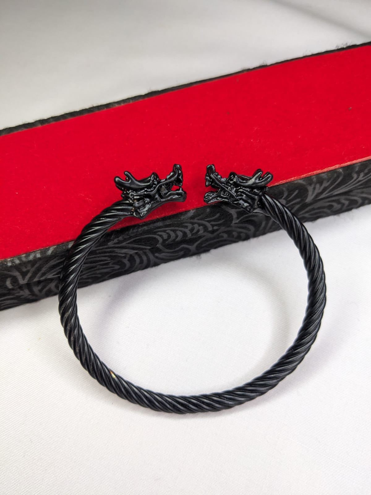 Dragon Kara Bangle – Black Edition
