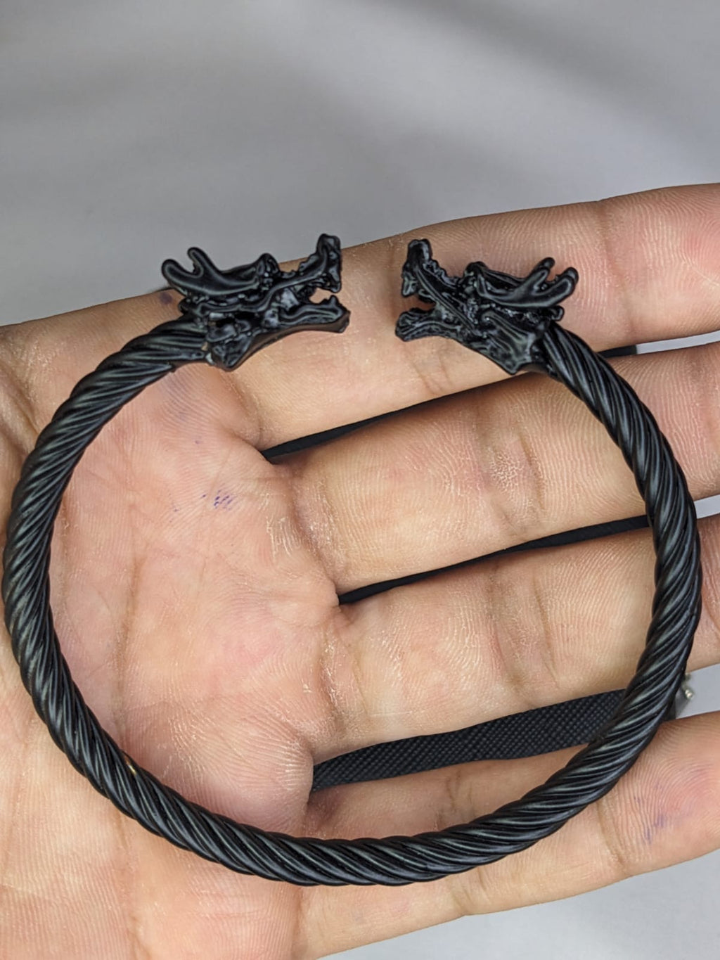 Dragon Kara Bangle – Black Edition
