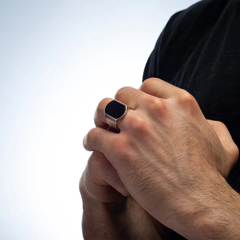 MODERN MOTIF BLACK ONYX RING